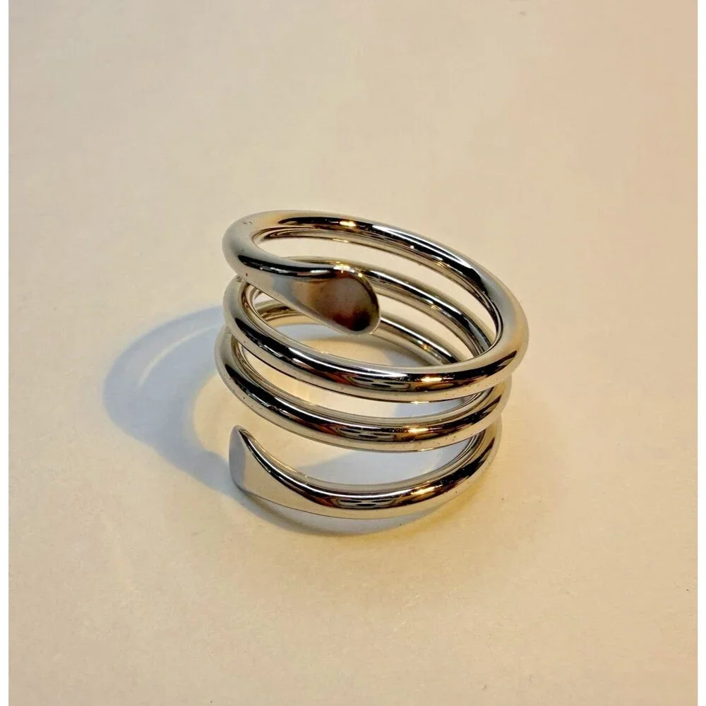 NIB Retired Lia Sophia On A Roll Ring 60693 Size 7 Silver Tone Wrap Spiral Ring